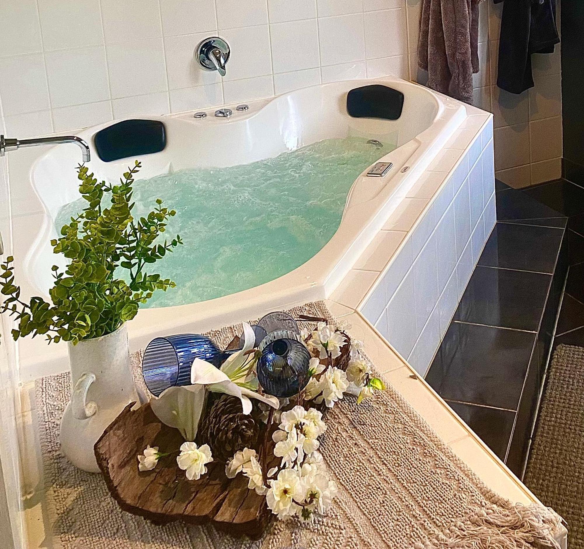 Couple'S Luxury Resort Spa Retreat 卡尔斯 外观 照片